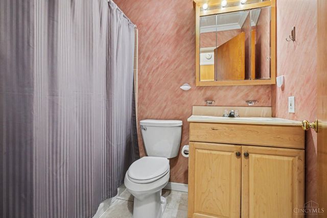 1899 Berkshire, Cincinnati, OH 45230