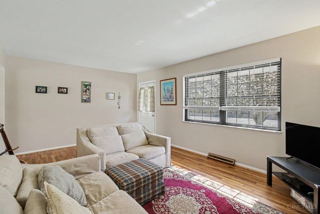 1899 Berkshire, Cincinnati, OH 45230