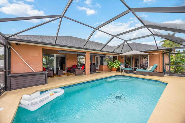 15 MEDALIST TERRACE, Rotonda West, FL 33947