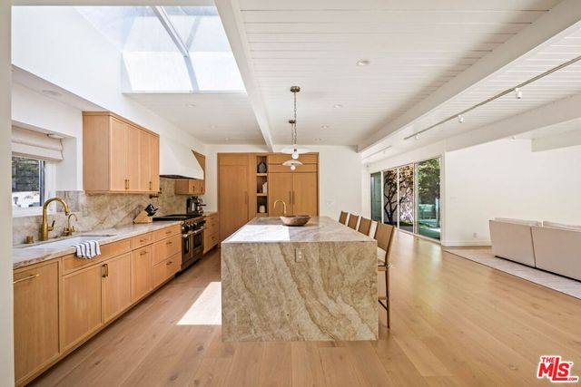 1908 N Beverly Drive, Los Angeles, CA 90210