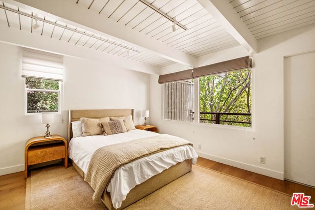 1908 N Beverly Drive, Los Angeles, CA 90210