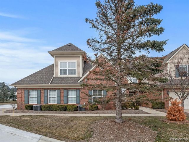 7683 Ambassador Drive, Shelby Twp, MI 48316