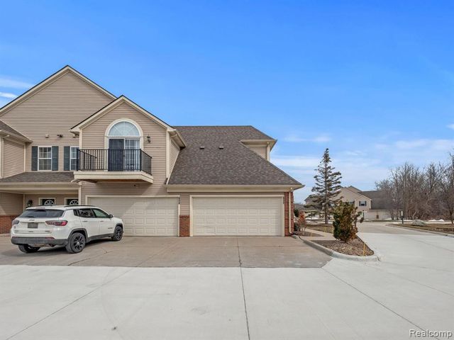 7683 Ambassador Drive, Shelby Twp, MI 48316