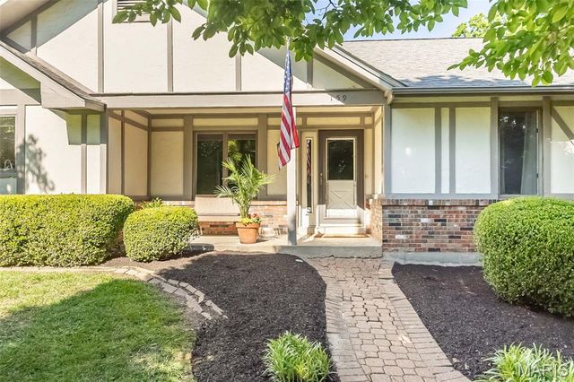 159 Spring Oaks Drive, Ballwin, MO 63011