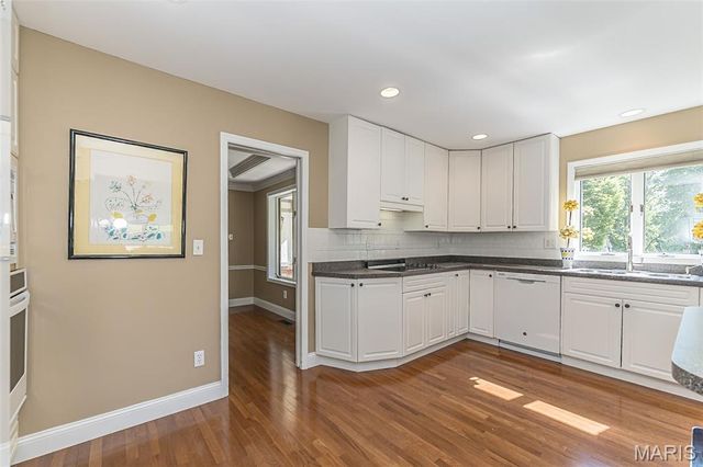 159 Spring Oaks Drive, Ballwin, MO 63011