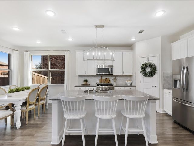 3916 Brook Wood Drive, Mckinney, TX 75071