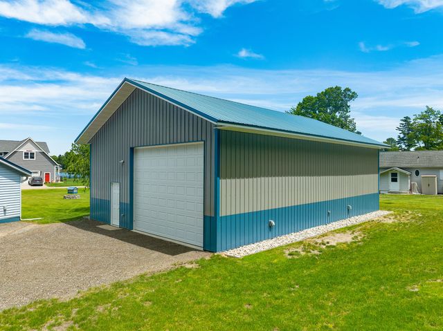 2345 Johnston Avenue, Dalton Twp, MI 49457