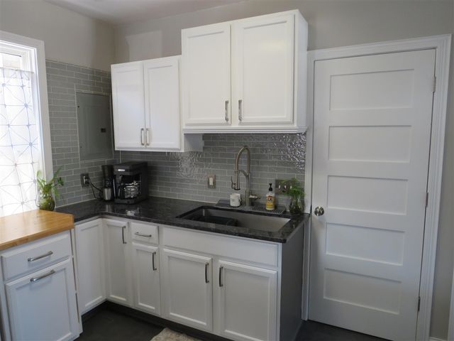 5223 Yemans Street, Hamtramck, MI 48212