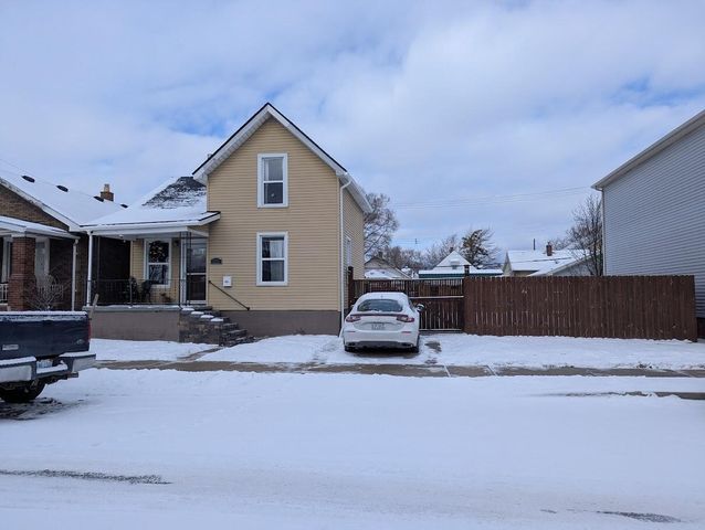 5223 Yemans Street, Hamtramck, MI 48212