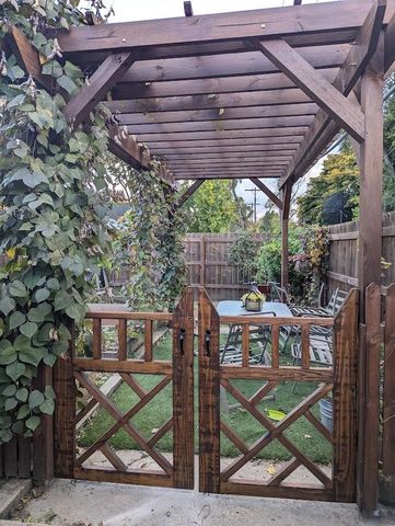 5223 Yemans Street, Hamtramck, MI 48212