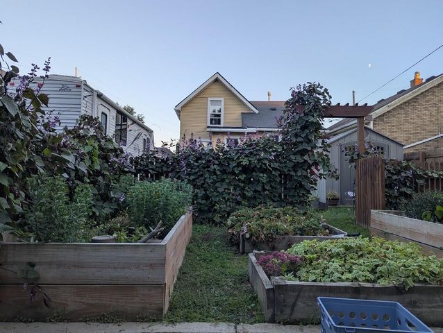 5223 Yemans Street, Hamtramck, MI 48212