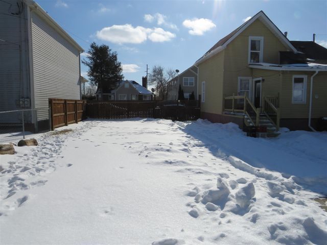 5223 Yemans Street, Hamtramck, MI 48212