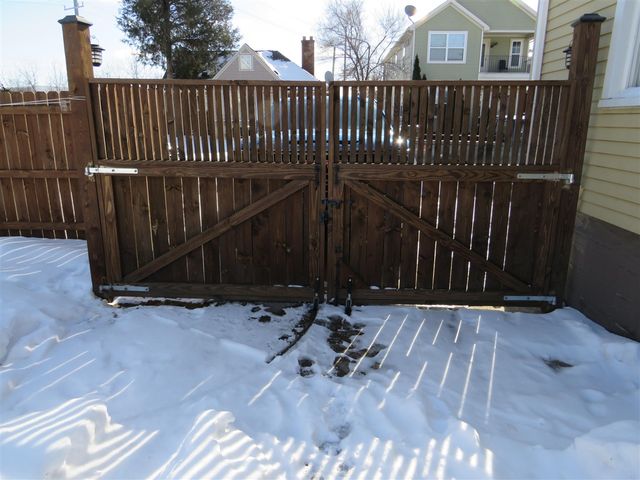 5223 Yemans Street, Hamtramck, MI 48212