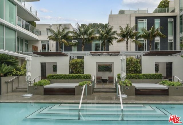 9000 W 3rd Street 106, Los Angeles, CA 90048