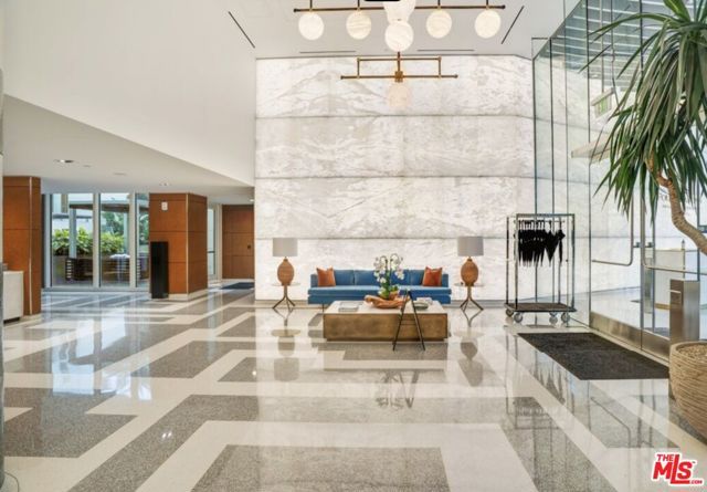 9000 W 3rd Street 106, Los Angeles, CA 90048