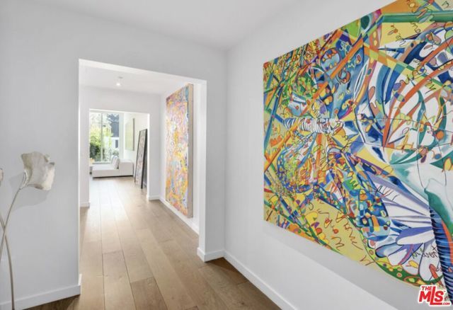 9000 W 3rd Street 106, Los Angeles, CA 90048