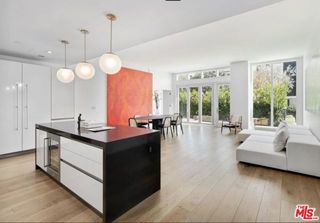 9000 W 3rd Street 106, Los Angeles, CA 90048