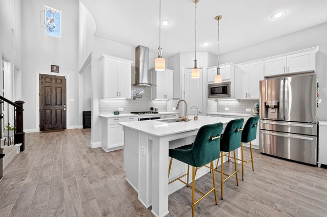 12789 Royal Oaks Lane, Farmers Branch, TX 75234