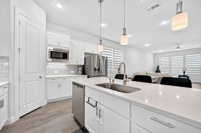 12789 Royal Oaks Lane, Farmers Branch, TX 75234