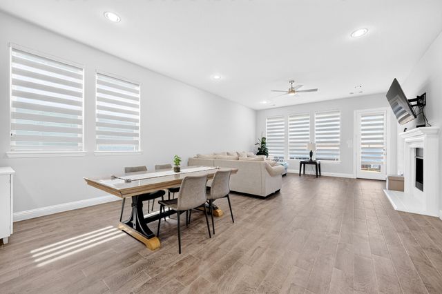 12789 Royal Oaks Lane, Farmers Branch, TX 75234