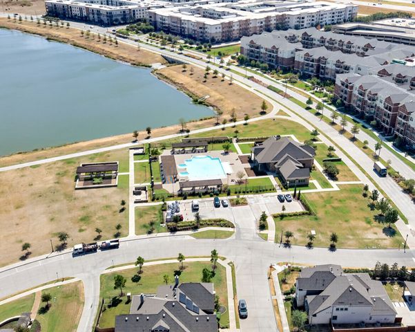 12789 Royal Oaks Lane, Farmers Branch, TX 75234