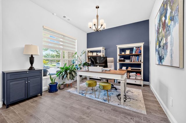 12789 Royal Oaks Lane, Farmers Branch, TX 75234