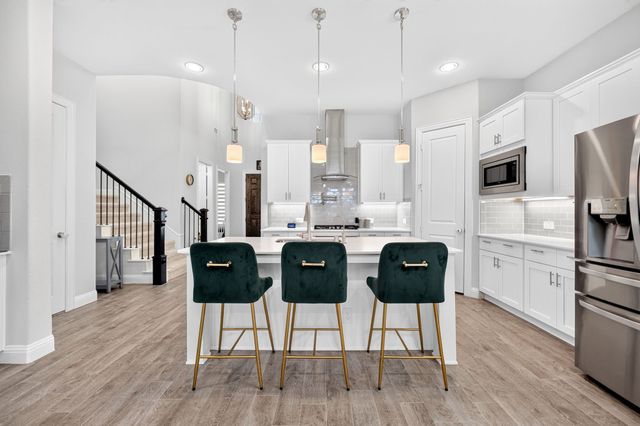12789 Royal Oaks Lane, Farmers Branch, TX 75234