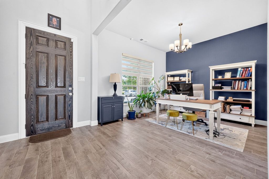 12789 Royal Oaks Lane, Farmers Branch, TX 75234 — photo 5