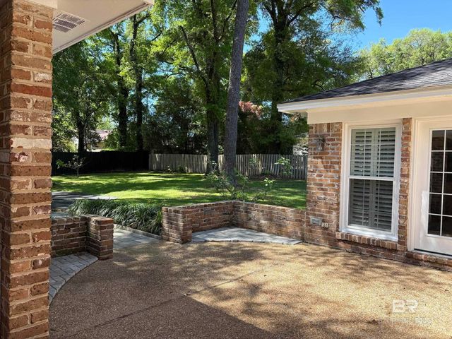 6105 S Brandy Run Road, Mobile, AL 36608