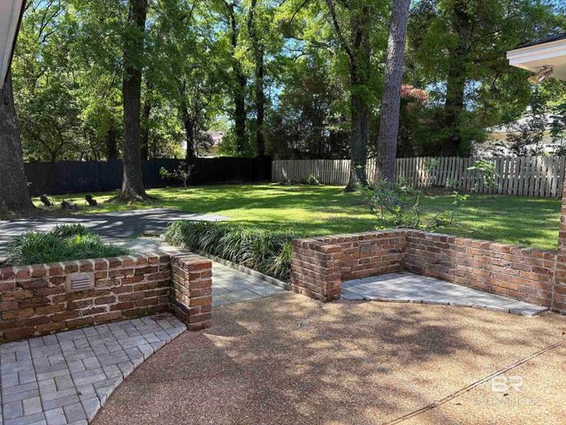 6105 S Brandy Run Road, Mobile, AL 36608