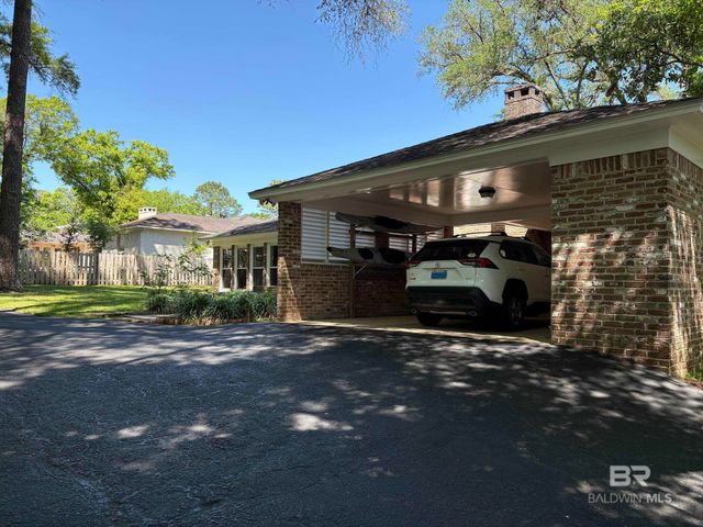 6105 S Brandy Run Road, Mobile, AL 36608