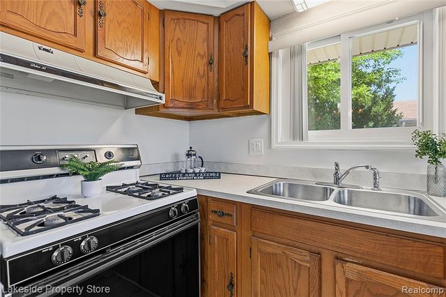 35313 Weideman Street, Clinton Township, MI 48035