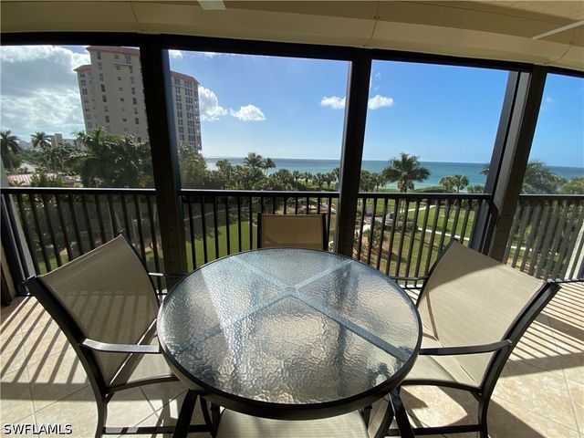 10851 GULF SHORE DR 303, Naples, FL 34108