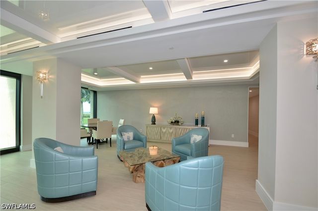 10851 GULF SHORE DR 303, Naples, FL 34108