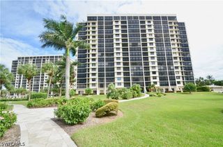 10851 GULF SHORE DR 303, Naples, FL 34108