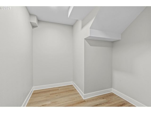 243 Ne HEMMINGWAY Dr, Stevenson, WA 98648