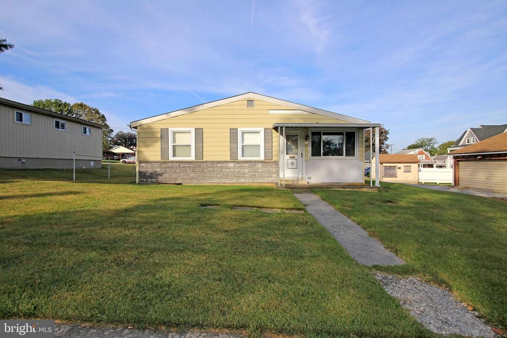 17 S 4TH AVE, Lebanon, PA 17042