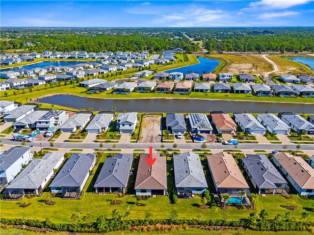 1899 Sierra CT, Naples, FL 34120