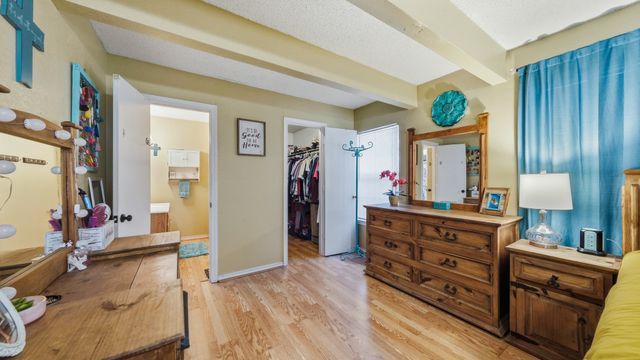 1305 S Lamar Street, Weatherford, TX 76086