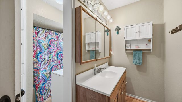 1305 S Lamar Street, Weatherford, TX 76086