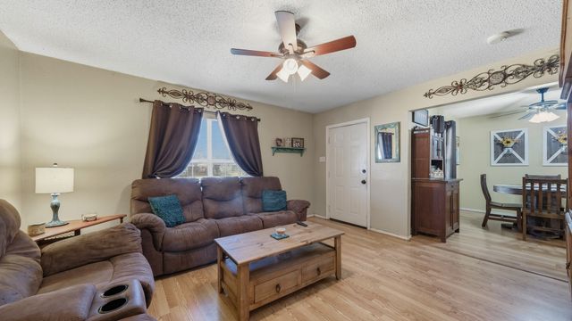 1305 S Lamar Street, Weatherford, TX 76086