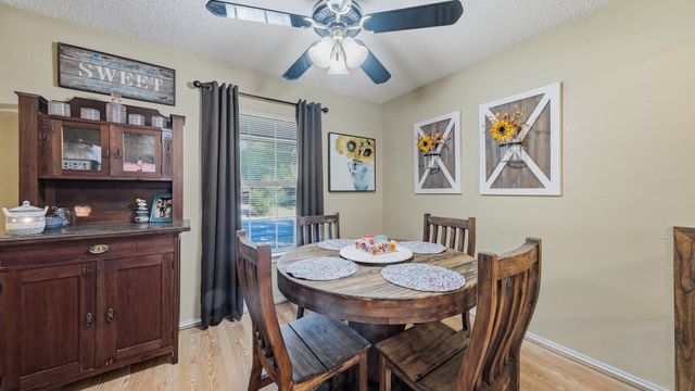 1305 S Lamar Street, Weatherford, TX 76086