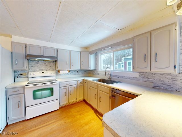 95 River Street, Madison, OH 44057