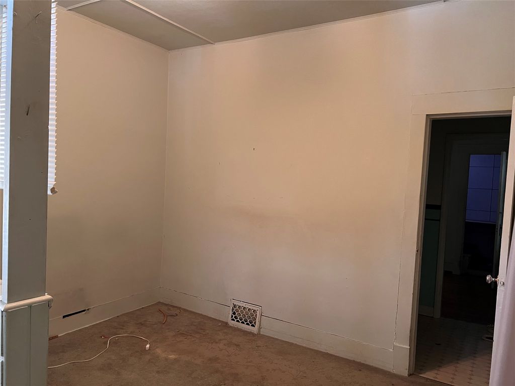 1019 9th Avenue S, Great Falls, MT 59405 photo 4