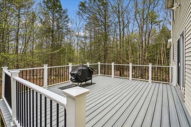 84 Horizon Lane, Candia, NH 03034