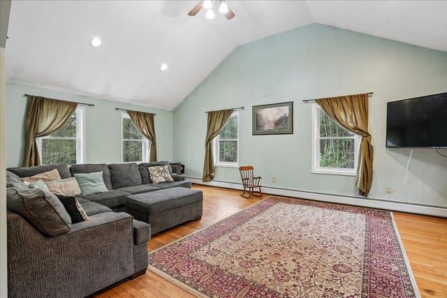 84 Horizon Lane, Candia, NH 03034