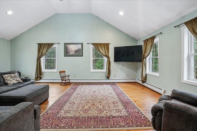 84 Horizon Lane, Candia, NH 03034