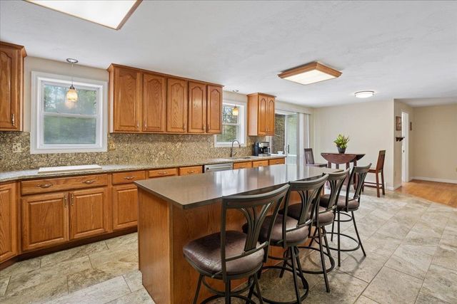 84 Horizon Lane, Candia, NH 03034