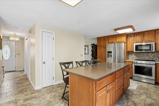 84 Horizon Lane, Candia, NH 03034