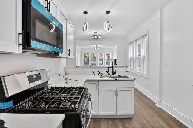 7148 S Eberhart Avenue, Chicago, IL 60619